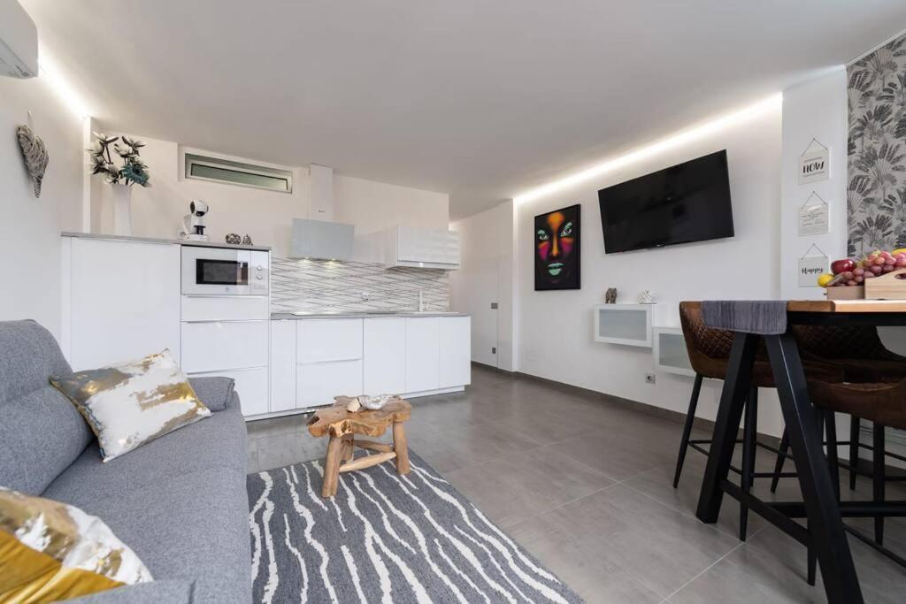 Attico Playa De Ingles Con Parking E Piscina Lägenhet Playa del Inglés Exteriör bild